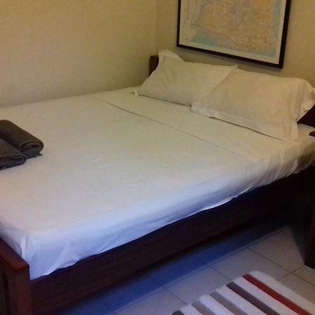 Marien Ngouabi Serviced T0 Chalet Maputo Esterno foto